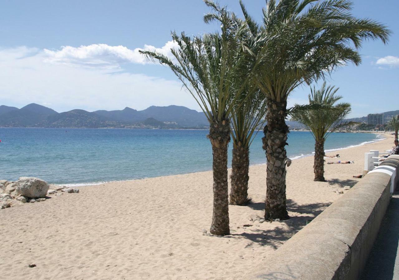 Luxury Family 2Br - Prime Location, Walk To Beach & Shopping, Sunny Balcony - Totolulu Cannes Hoche Zewnętrze zdjęcie